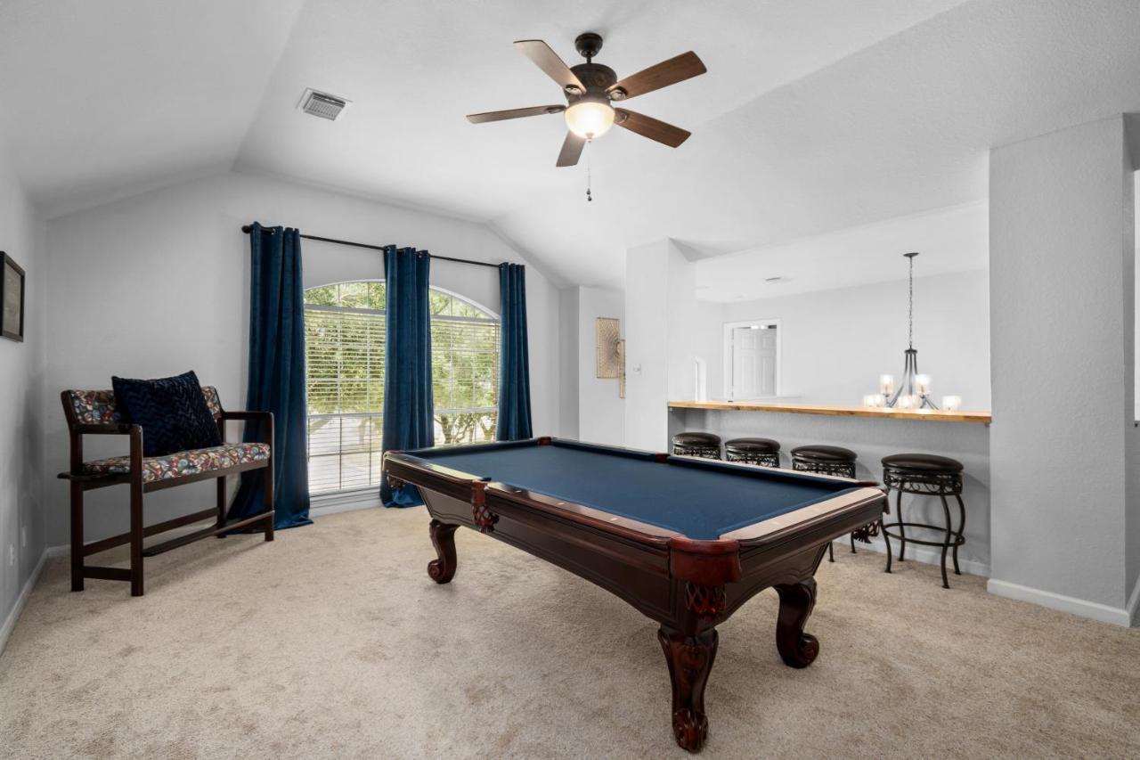 Boutique Bunkhouse Sleeps 20 Pool Hot Tub Outletmall Theatrerm Ev Friendly Cypress Exterior foto