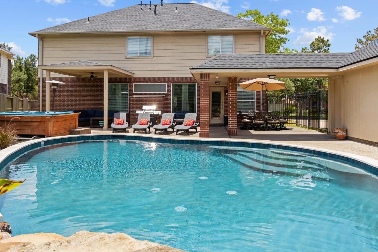 Boutique Bunkhouse Sleeps 20 Pool Hot Tub Outletmall Theatrerm Ev Friendly Cypress Exterior foto